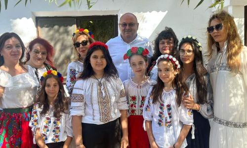 Ion Mînzînă, de Ziua Iei la Ștefan cel Mare: "Dumnezeu să ne ajute pe toți să fim mai uniți, să fim mai buni și să construim împreună România la care visăm cu toții!"