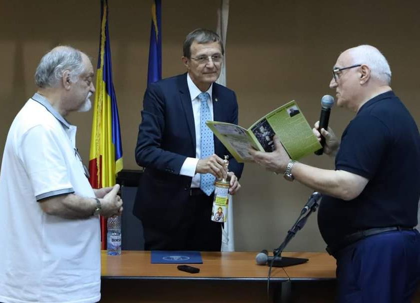 Eveniment cultural cu participare prestigioasă, desfășurat la Primăria Municipiului Pitești!