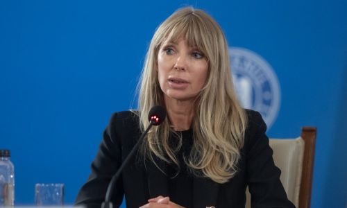 Legea Gorghiu va trimite la închisoare pacienții psihiatrici, dar și pe oricine ia un Nurofen