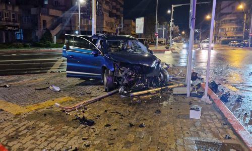 Azi-noapte, accident GRAV în Pitești