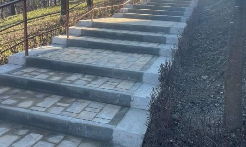 Au fost reabilitate scările publice din cartierul Găvana III