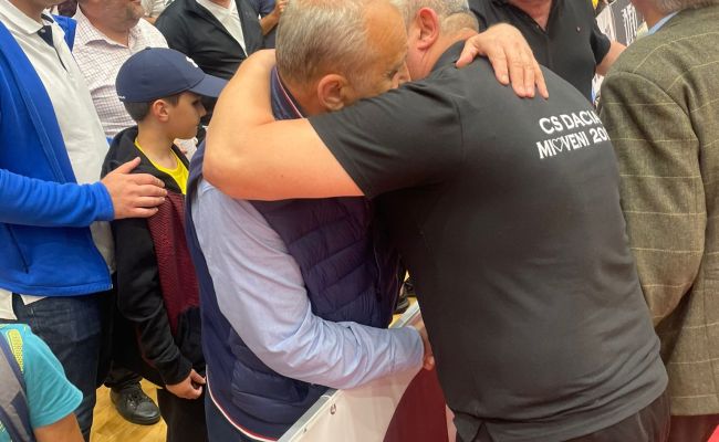 Echipa de handbal feminin de la Mioveni rămâne în Liga Florilor