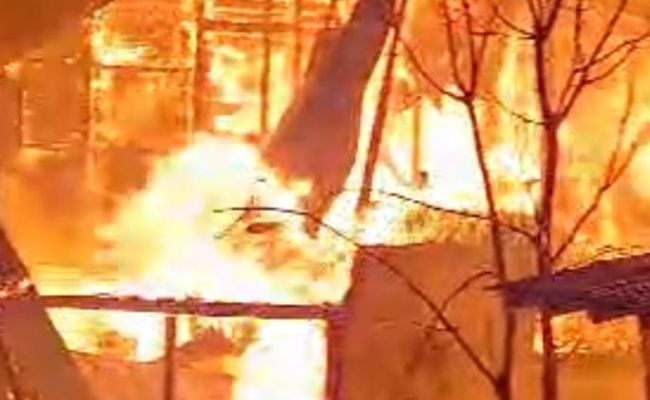 INCENDIU la o PENSIUNE din Argeș!