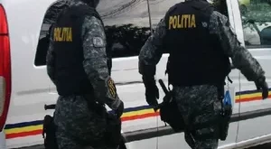 VIDEO! PERCHEZIŢII în Argeş! Descinderi la traficanţii de DROGURI