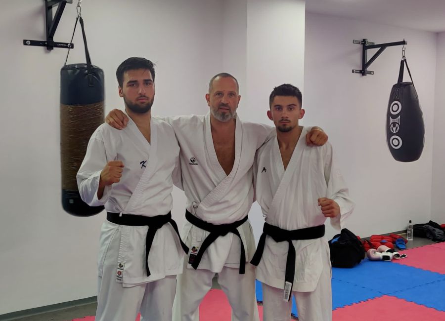 Doi sportivi din Mioveni merg la Campionatul European de Wado Kai