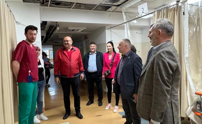 Ion Mînzînă a verificat stadiul lucrărilor la proiectele derulate la Spitalul de Pediatrie