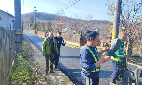 Lucrări de asfaltare în comuna Bogaţi