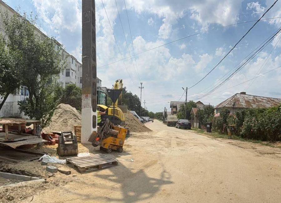 La Ștefănești continuă lucrările privind extinderea și reabilitarea rețelei de apă și canalizare!