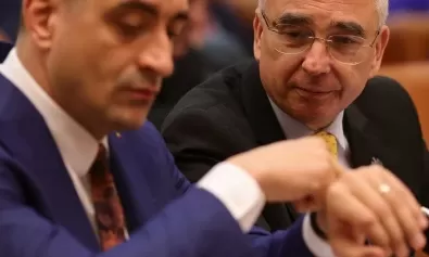 AUR anunță că NU va VOTA Guvernul Veștea!