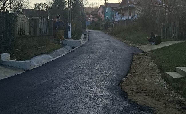 Investiții în infrastructura rutieră a comunei Dârmănești!