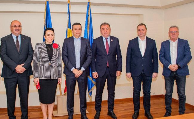 Ion Mînzînă: "Transfăgărășanul se deschide de mâine, cu o lună mai devreme!"