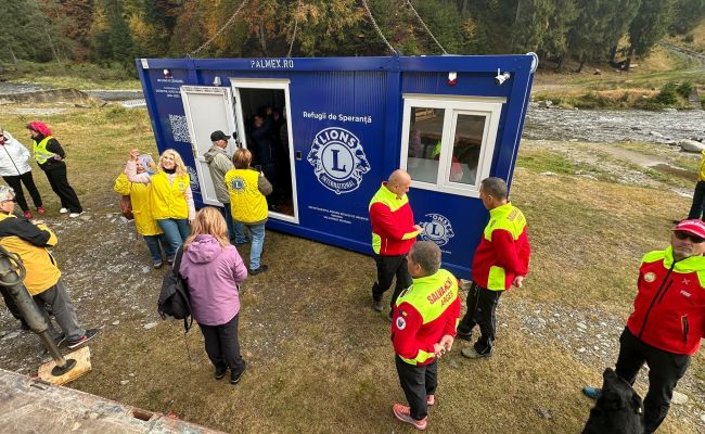 Două noi refugii montane vor crește siguranța turiștilor în masivele Făgăraș și Iezer.