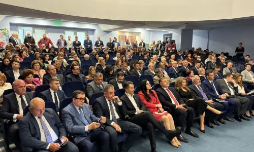 Miniștrii Simona Bucura-Oprescu și Alexandru Rafila, la prima ediție a Simpozionului Internațional „Carol Davila” de la Pitești: “Educație, Social, Sănătate”