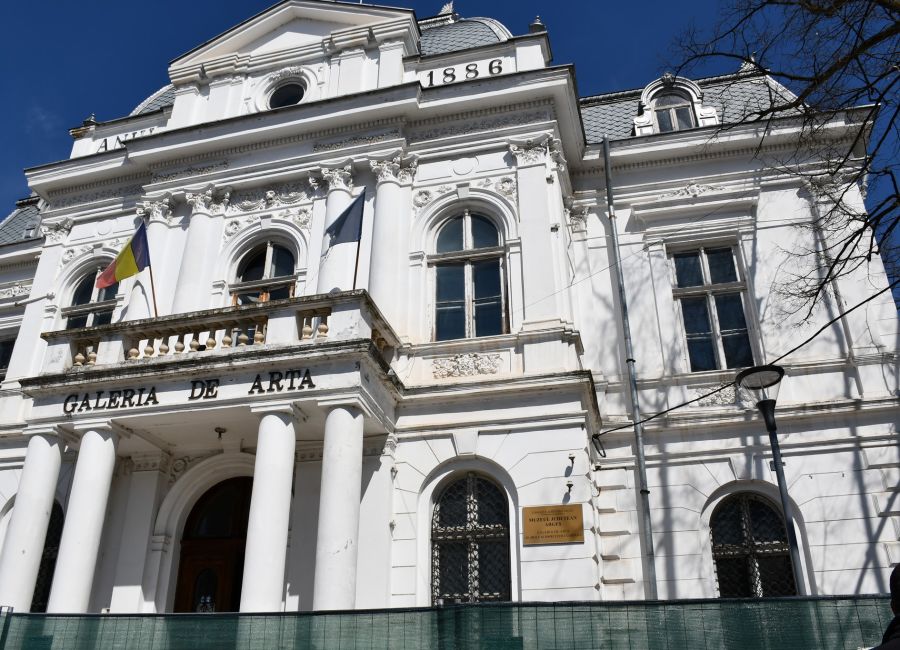 Proiect privind digitalizarea capodoperelor din Galeria de Artă 'Rudolf Schweitzer-Cumpăna'