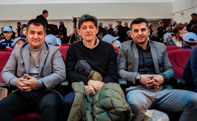 Nume mari ale fotbalului au fost alături de fotbaliștii de la Unirea Bascov