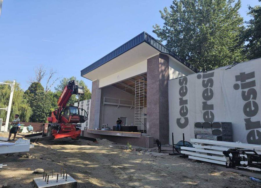 Primarul Cristian Gentea, vești excelente privind lucrările la Teatrul de Vară