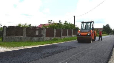 Lucrări pe mai multe drumuri din Argeş