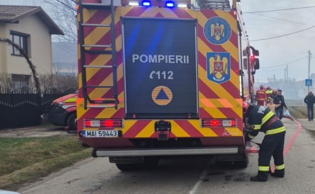 DEZASTRU de Crăciun în Argeș! O biserică a luat FOC