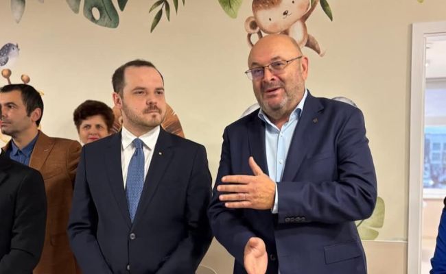 Ministrul Sănătății, Alexandru Rogobete: “De aici, din Argeș, dați un exemplu pozitiv întregii țări!”