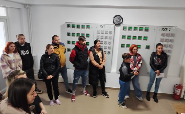 13 apartamente și garsoniere repartizate tinerilor din Mioveni