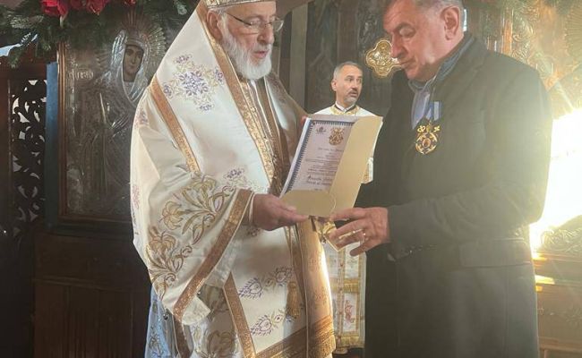 ÎPS Calinic, distincţie pentru primarul Cristian Gentea