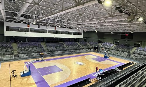 Echipele de baschet şi volei, primele meciuri la Piteşti Arena