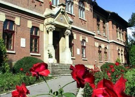 Un profesor de la "Brătianu" a fost ARESTAT
