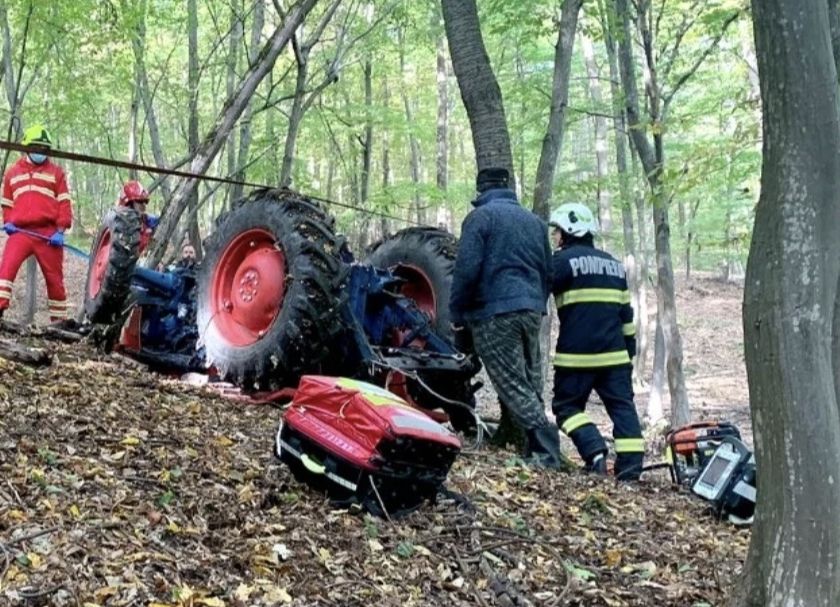 ACUM! Bărbat MORT în Argeș! A fost STRIVIT sub tractor!