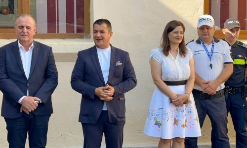 Clipe de emoție la începerea noului an școlar la Ștefănești!