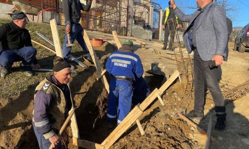 Lucrări privind introducerea rețelei de canalizare în comuna Budeasa