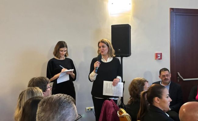 Ministrul Simona Bucura-Oprescu s-a întâlnit cu directorii DGASPC-urilor. „Ne dorim un dialog permanent cu cei care lucrează în asistență socială la firul ierbii”
