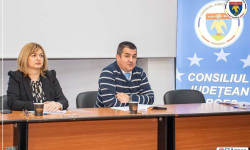 Adrian Bughiu, vicepreședintele CJ Argeș, întâlnire cu asociațiile de tineret din județ