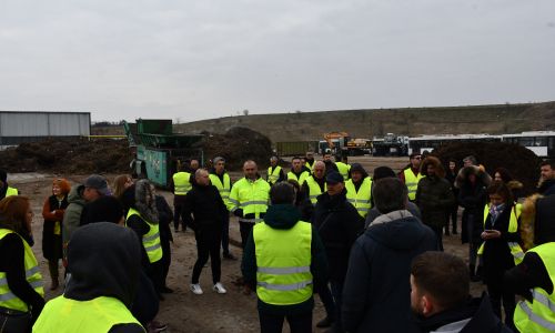 Experți în gestiunea deșeurilor din toată țara, în vizită la Centrul de Management Integrat al Deşeurilor din Albota