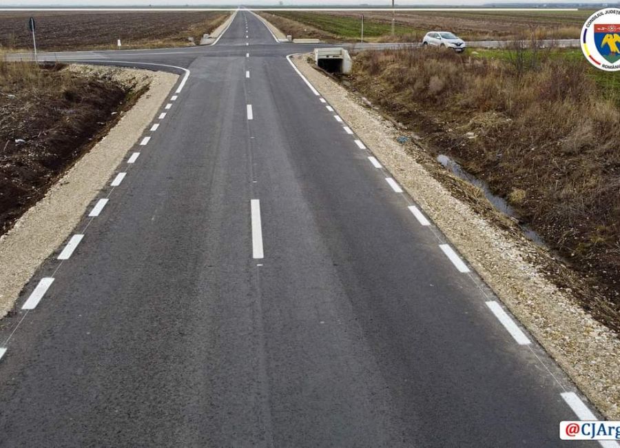 Lucrări pe mai multe drumuri din Argeș