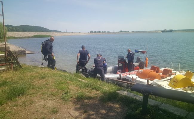 TRAGEDIE în Argeș! Tânăr găsit MORT în barajul Budeasa
