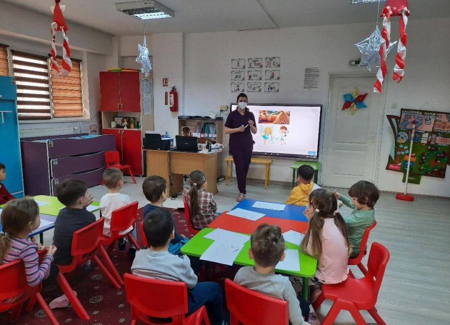 Campanie de educație sanitară stomatologică în grădinițele din Mioveni