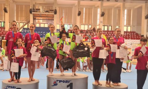 Medalii pentru gimnastele de la Centrul Cultural Piteşti