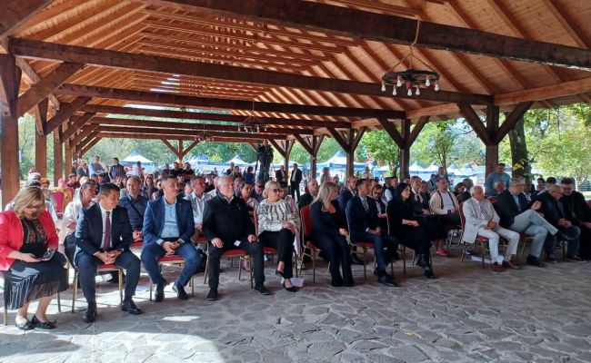 ROD CU SPOR trece granițele!