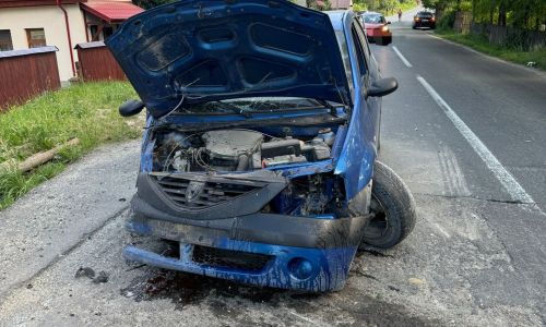 Accident în Argeș! A intrat cu mașina într-un cap de pod