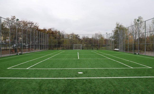 Încă un teren modern de sport va fi inaugurat în Pitești