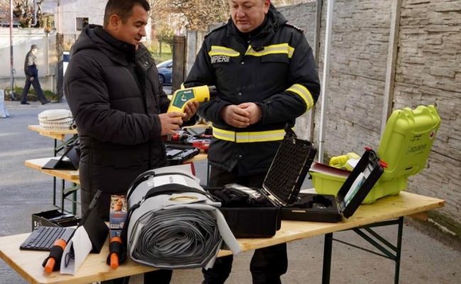 Tehnică nouă de intervenție în dotarea pompierilor argeșeni, cu fonduri de la CJ Argeș