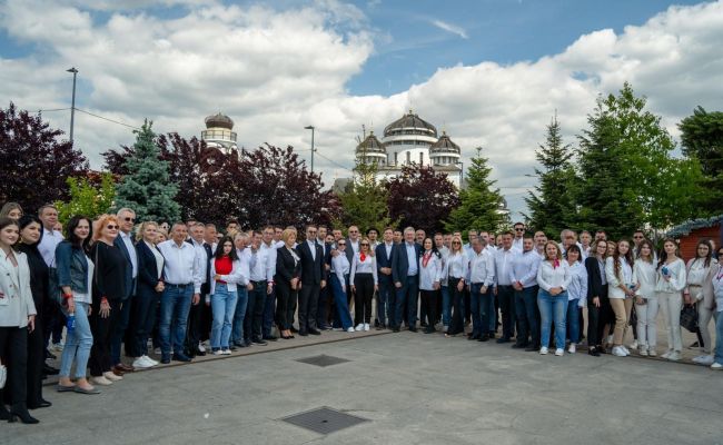 Unul dintre cei mai importanți lideri europeni, în Argeș alături de ministrul Muncii, Simona Bucura-Oprescu, și de președintele Consiliului Județean, Ion Mînzînă!