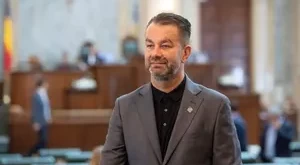 Ovidiu Puiu: Dezbaterile pe legile Educației continuă în Parlament