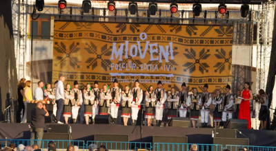 S-a tras cortina peste o nouă ediție a Festivalului de Folclor de la Mioveni