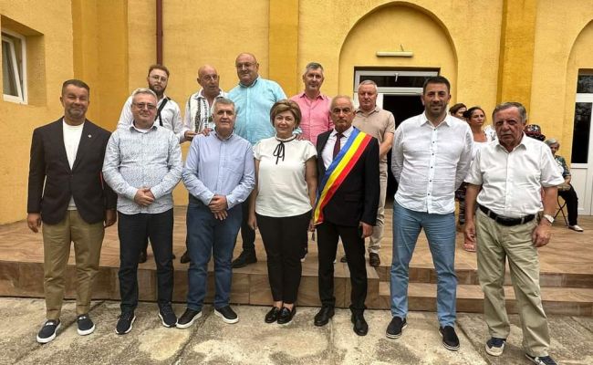 Sărbătoare la Miroși și Boțești! Echipa PSD, din nou în mijlocul argeșenilor