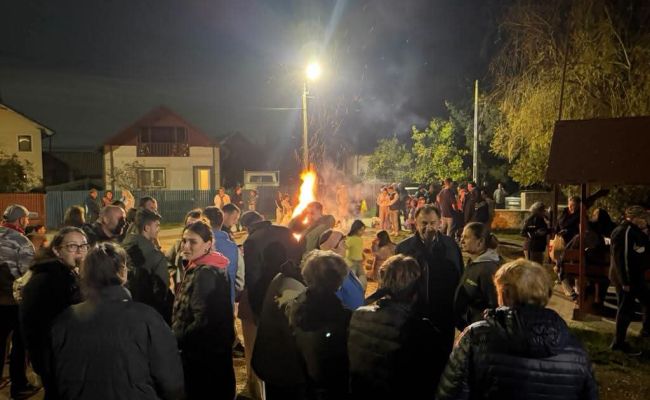Focul lui Sumedru a adunat mii de oameni la Mioveni!