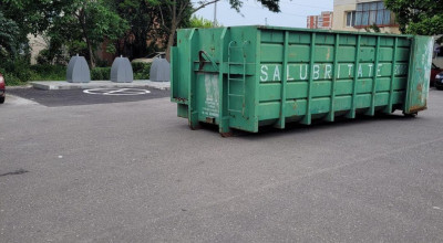 În Piteşti a început colectarea deşeurilor voluminoase şi DEE!