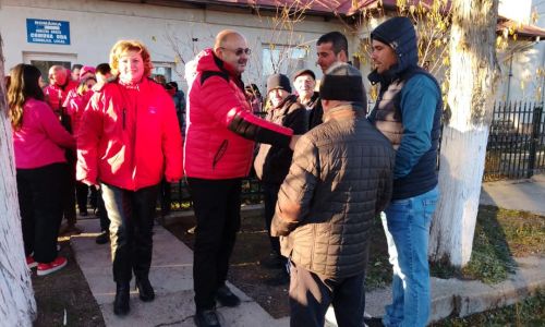 Președintele Ion Mînzînă și echipa PSD Argeș, în mijlocul cetățenilor din Hîrtiești, Boteni, Mioarele, Poienarii de Muscel, Rătești, Căteasca, Oarja, Poiana Lacului, Uda. PSD are cel mai bun program de dezvoltare locală!