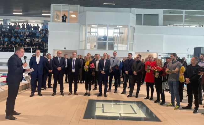 A fost INAUGURAT noul Bazin Olimpic din Piteşti