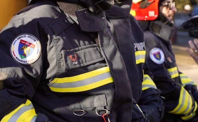 Tehnică nouă de intervenție în dotarea pompierilor argeșeni, cu fonduri de la CJ Argeș